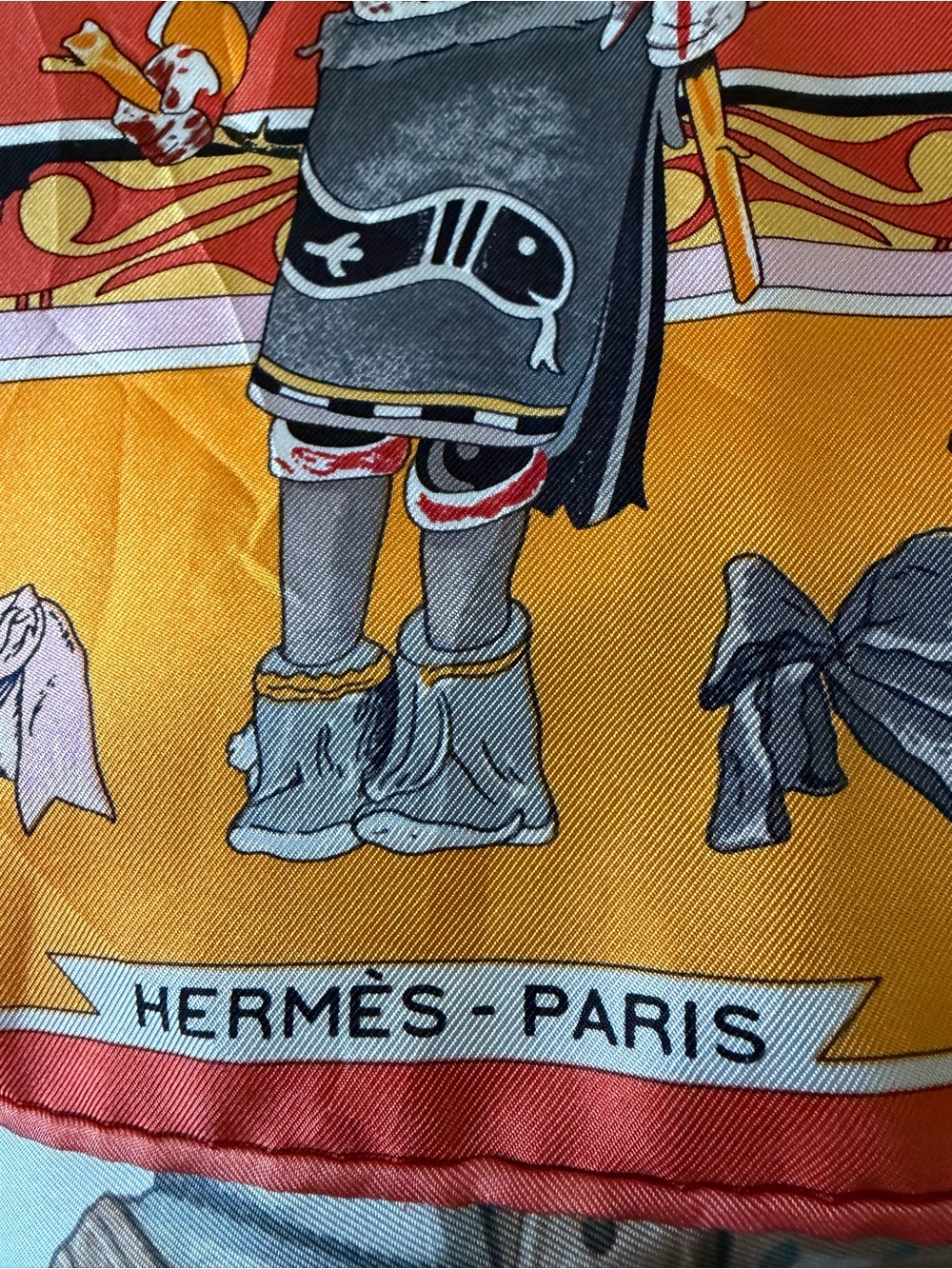 Hermès Orange Kachinas Silk Scarf By Kermit Oliver. - Picture 15 of 15
